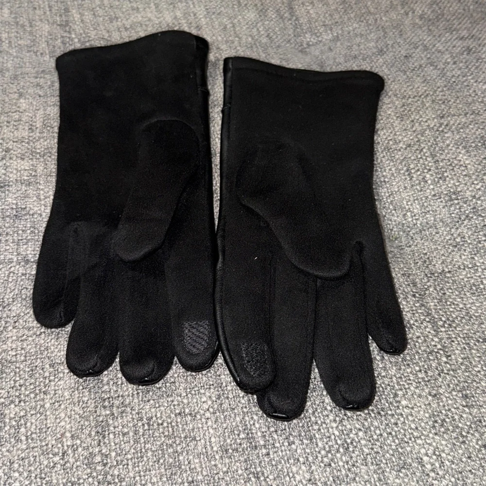 kebesu women’s black